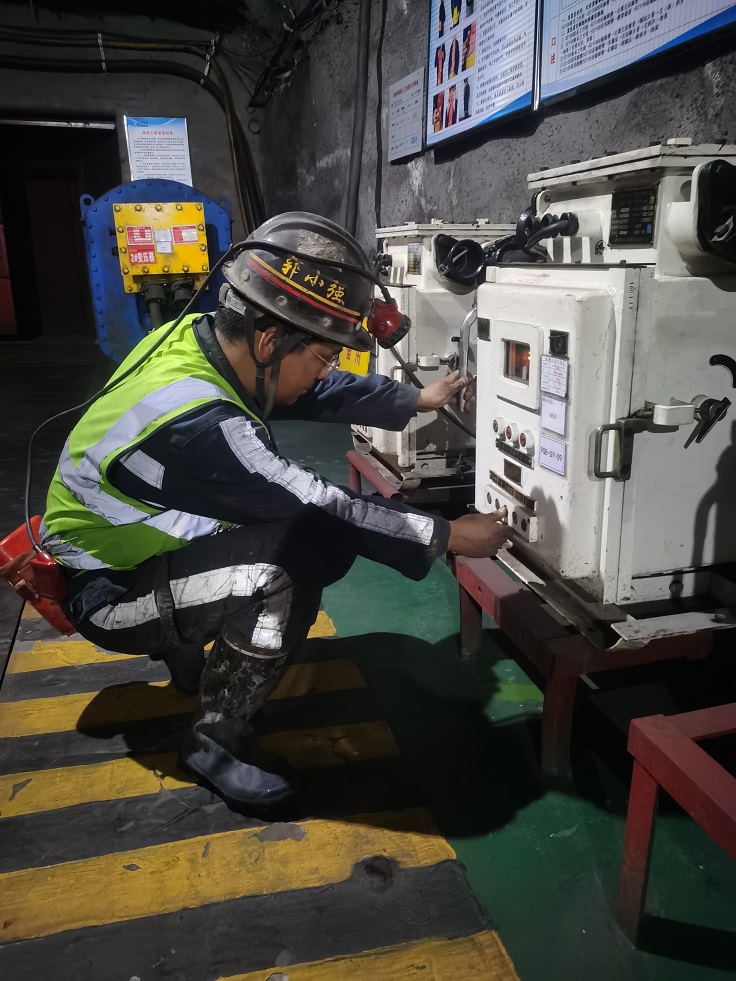 放哨设备现场   刘幼龙提供.jpg